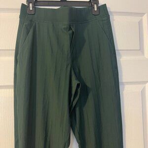 Army Green ATHLETA leisure pants - size 8/P